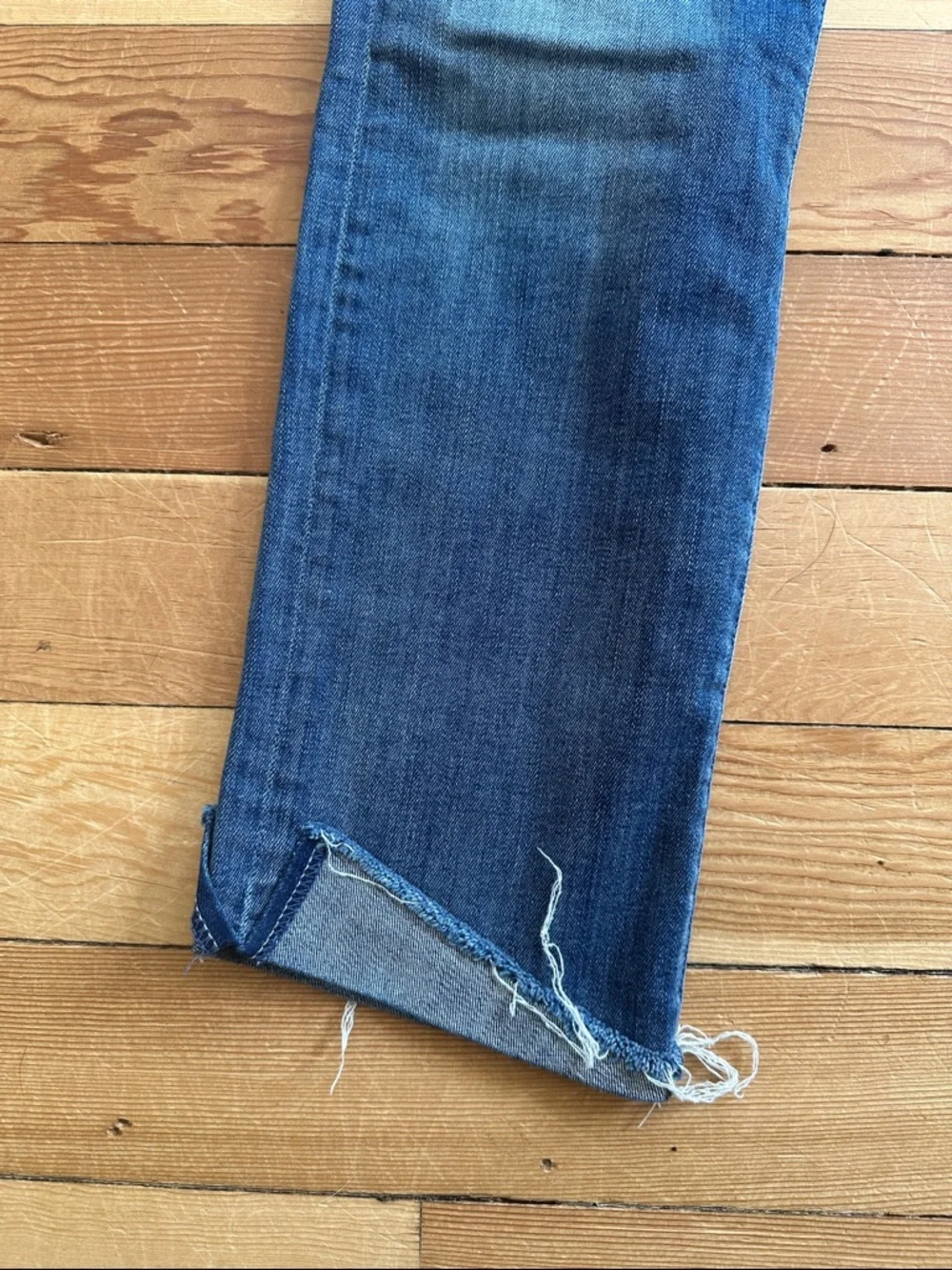 MOTHER High Waisted Rascal Slit Flip - Picture 5 of 13